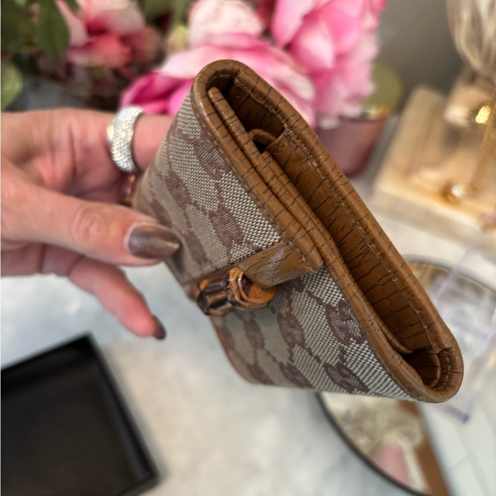 Gucci Bamboo Canvas Compact Wallet - Brown Monogram - Picture 8 of 16